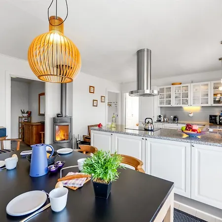 Evamaria - 10m From The Sea By Interhome